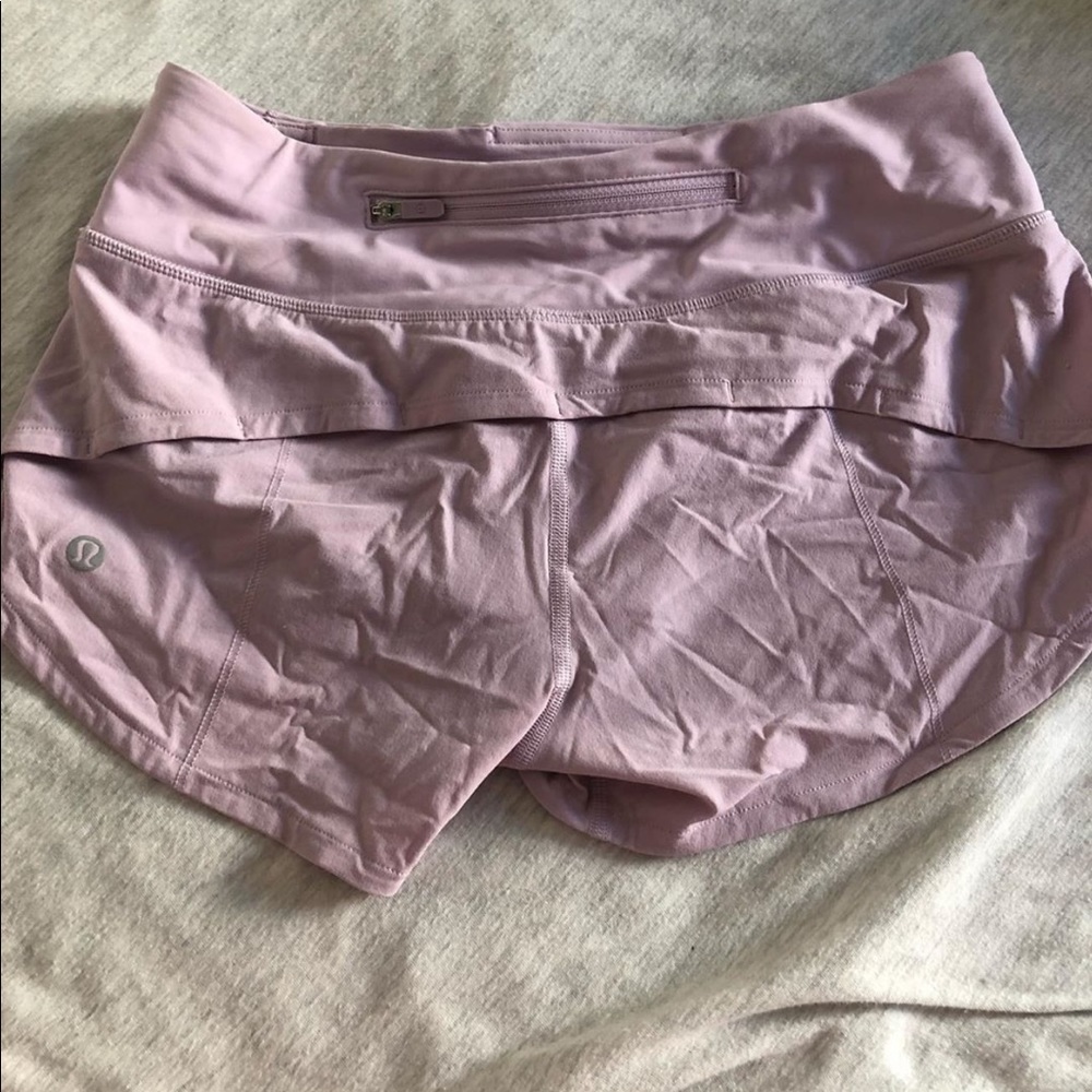 Lululemon NWOT Speed Up Short 2.5 in